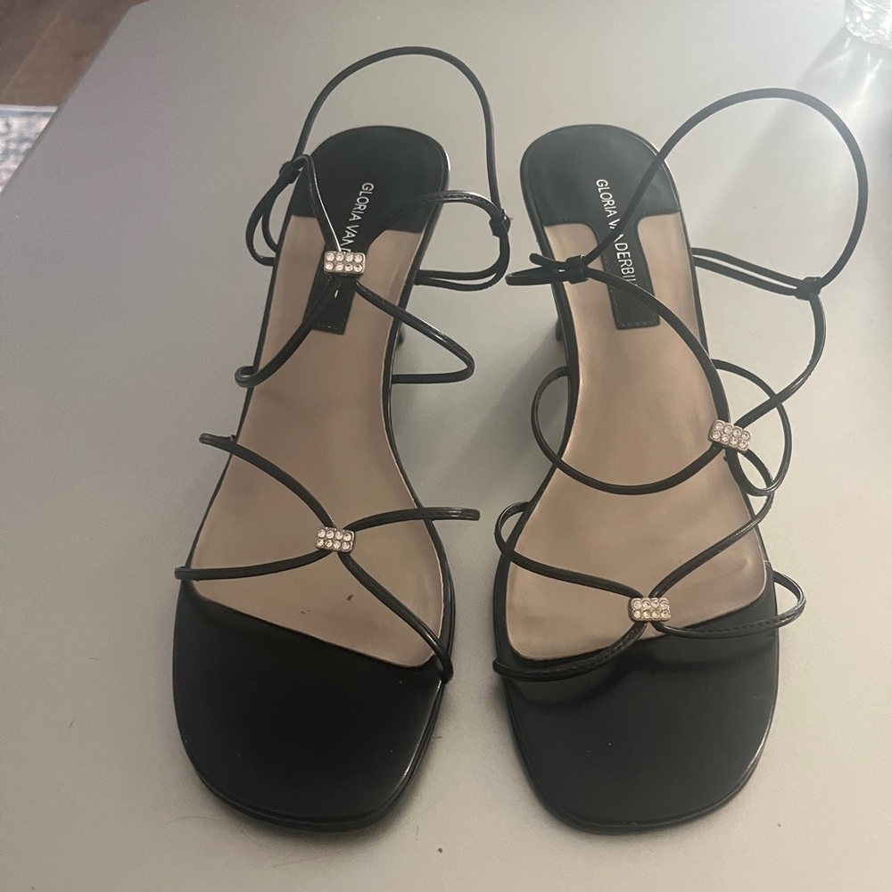Gloria Vanderbilt Elegant Black Heels